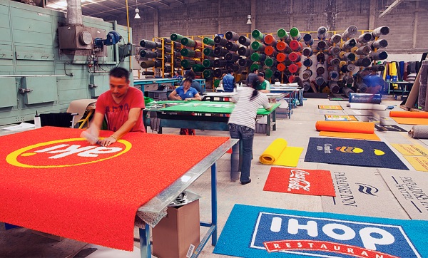 fabricación de soluciones para superficies y seguridad